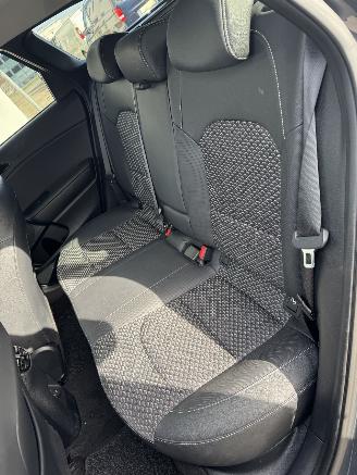 Kia Ceed 1.5 T-GDI GT- LINE Edition picture 16