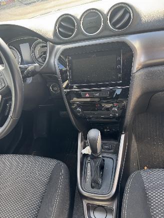 Suzuki Vitara 1.4 Boosterjet Select Smart Hybrid picture 15
