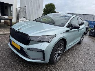 krockskadad bil auto Skoda Enyaq Vi 80 Sportline 2021/11