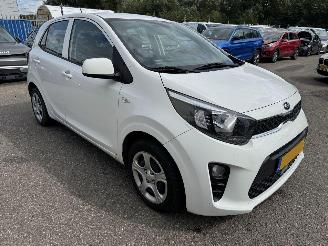 skadebil auto Kia Picanto 1.0 DPi comfortLine 5p 2021/7