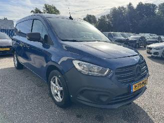 uszkodzony samochody ciężarowe Mercedes Citan 112 CDI L2 Pro AUTOMAAT 2024/1