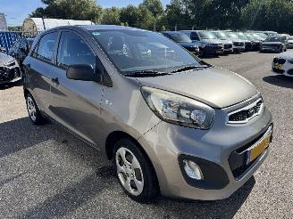 Coche accidentado Kia Picanto 1.0 CVVT ISG Airco 2014/2