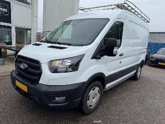 krockskadad bil bedrijf Ford Transit 350 2.0 TDCI L2H2 Trend 2025/10