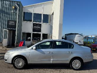 Volkswagen Passat 2.0 AUTOMAAT FSI Comfortline picture 2