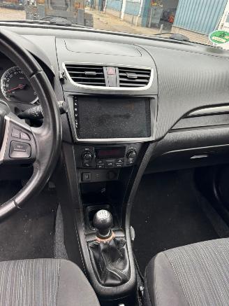 Suzuki Swift 1.2 Exclusive EASSS picture 10
