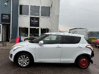 Suzuki Swift 1.2 Exclusive EASSS picture 2