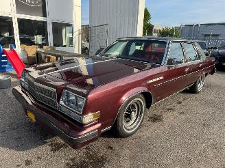 Vaurioauto  passenger cars Buick Electra Park Avenue AUTOMAAT 1978/6