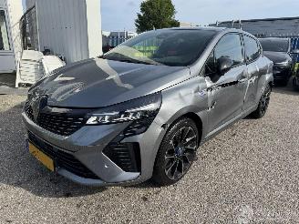 Coche accidentado Renault Clio 1.0 TCe 90 GPF esprit Alpine 2024/6