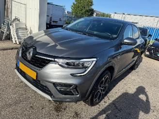 Schadeauto Renault Arkana 1.6 E-Tech hybrid 145 techno 2023/6