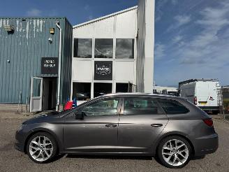 Seat Leon ST 2.0 TDI FR Dynamic picture 2