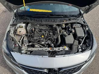 Opel Astra 1.2 Design & Tech picture 8