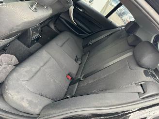 BMW 1-serie 118i Essential picture 15