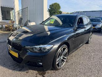 Voiture accidenté BMW 3-serie Touring 318i AUTOMAAT M Sport Corporate Lease 2019/7