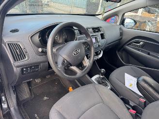 Kia Rio 1.2 CVVT Plus Pack picture 10