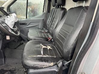 Ford Transit 330 2.0 AUTOMAAT TDCI L2H2 Trend 130 PK picture 18
