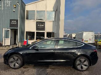 Tesla Model 3 Long Range RWD 75 kWh 287 PK picture 2