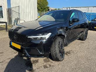 Voiture accidenté Volvo Xc-60 2.0 T6 Plug-in hybrid AWD Ultra Black Edition 2025/9