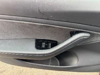 Tesla Model 3 Long Range AWD 75 kWh picture 17