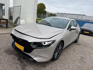 skadebil auto Mazda 3 2.5 e-SkyActiv-G M Hybrid 140 Exc-line Bns Edition 2026/4
