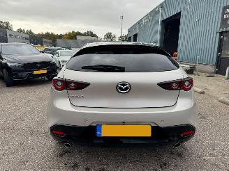 Mazda 3 2.5 e-SkyActiv-G M Hybrid 140 Exc-line Bns Edition picture 4