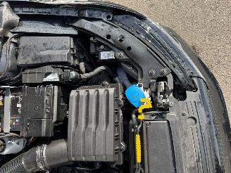 Volkswagen Golf 1.5 TSI R-Line Edition picture 10