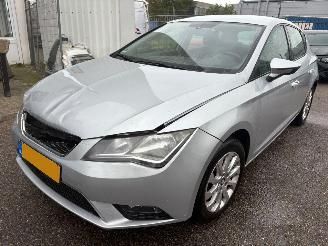 uszkodzony samochody osobowe Seat Leon 1.2 TSI Style 2013/6