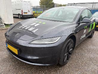 krockskadad bil auto Tesla Model 3 RWD 60 kWh 2024/4