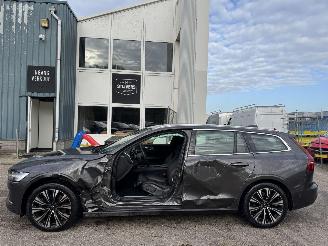 Unfallwagen Volvo V-60  2023/5
