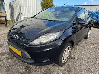 damaged passenger cars Ford Fiesta 1.25 Limited 2011/2