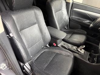 Mitsubishi Outlander 2.0 PHEV instyle picture 13