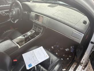 Jaguar XF 2.2D AUTOMAAT picture 13