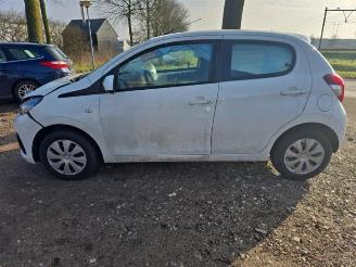 Peugeot 108 108, Hatchback, 2014 1.0 12V VVT-i picture 3