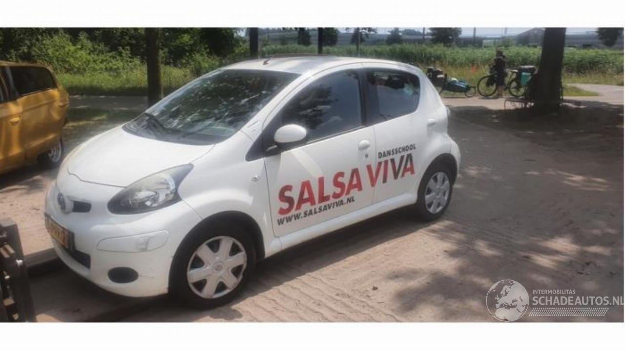 Toyota Aygo Aygo (B10), Hatchback, 2005 / 2014 1.0 12V VVT-i