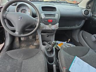 Peugeot 107 107, Hatchback, 2005 / 2014 1.0 12V picture 10