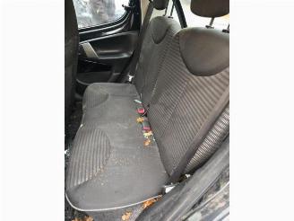 Peugeot 107 107, Hatchback, 2005 / 2014 1.0 12V picture 15