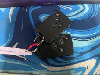 Salvage car Renault Clio Clio IV (5R), Hatchback 5-drs, 2012 / 2021 0.9 Energy TCE 90 12V 2015/3