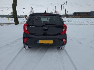 Kia Picanto 1.0 picture 3