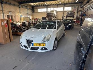  Alfa Romeo Giulietta Giulietta (940), Hatchback, 2010 / 2020 1.4 TB 16V MultiAir 2011/2