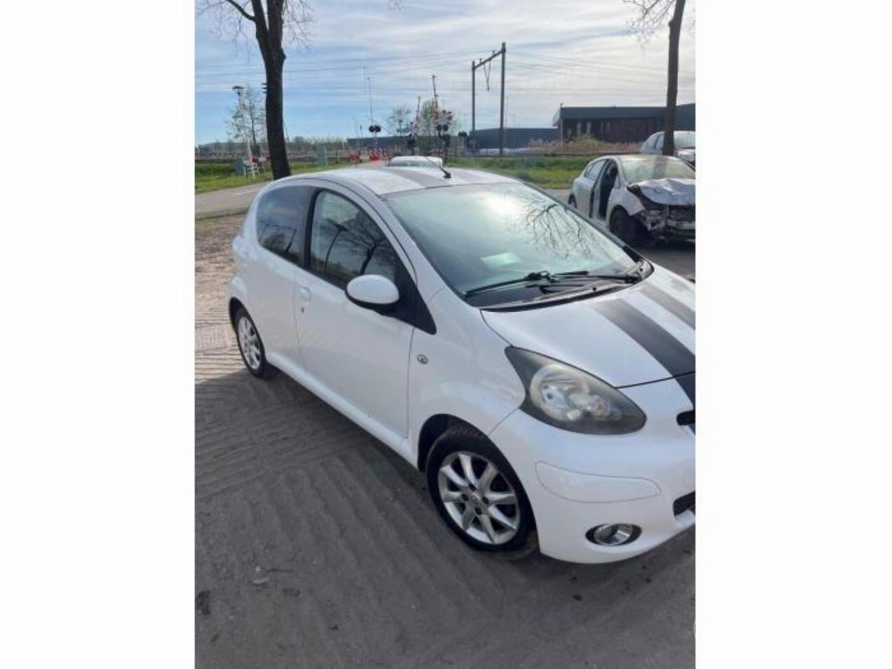 Toyota Aygo Aygo (B10), Hatchback, 2005 / 2014 1.0 12V VVT-i