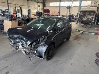 Salvage car Ford Fiesta Fiesta 7, Hatchback, 2017 1.1 Ti-VCT 12V 70 2018/5