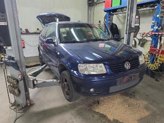 Vrakbiler auto Volkswagen Polo Polo III (6N2), Hatchback, 1999 / 2001 1.4 16V 75 2000/2