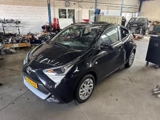 Vrakbiler auto Toyota Aygo Aygo (B40), Hatchback, 2014 1.0 12V VVT-i 2020/5