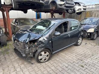 Vrakbiler auto Toyota Aygo Aygo (B10), Hatchback, 2005 / 2014 1.0 12V VVT-i 2011/8