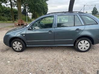 Uttjänta bilar auto Skoda Fabia Fabia (6Y5), Combi 5-drs, 2000 / 2007 1.4i 16V 2004/2