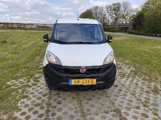 krockskadad bil bedrijf Fiat Doblo DOBLO 1.3 AIRCO 2015/8