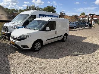 skadebil bedrijf Fiat Doblo DOBLO 1.6 MULTIJET 148000 KM AIRCO 2016/8