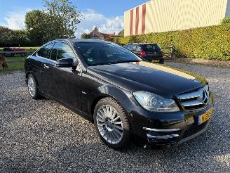 Unfallwagen Mercedes C-klasse C180 DEFECTE MOTOR 2011/8