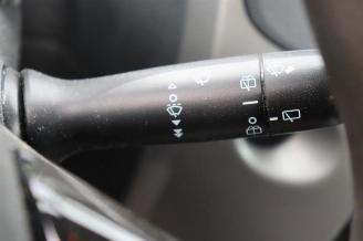 Peugeot 108 108, Hatchback, 2014 1.0 12V picture 21