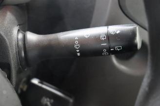 Peugeot 108 108, Hatchback, 2014 1.0 12V VVT-i picture 22