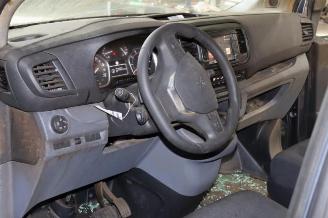 Peugeot Expert Expert (V1/VA/VB/VE/VF/VT/VY), Van, 2016 2.0 Blue HDi 180 16V picture 10